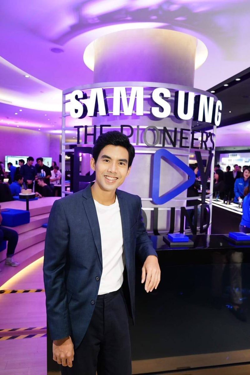 terchantwist's tweet photo. งานเมื่อวาน เบิกบานแจ่มใส สัมผัสประสบการณ์ใหม่ ก้าวไกลนวัตกรรม #samsungthailand https://t.co/9fn0YMU29f