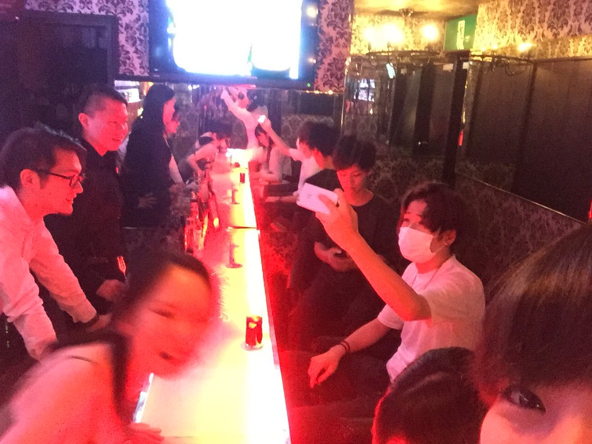 r1kap1ka's tweet photo. 2018年12月28日(金)⛄
今日リカちゃんエルドラド最後！☆
ラスト出勤だよ\(*ˊᗜˋ*)/

あそびにきてくれたらうれしいな！♡

朝までまってます！ʚ♡⃛ɞLᵒᵛᵉᵧₒᵤʚ♡⃛ɞ(ू•ᴗ•ू❁)

#合法ロリカ https://t.co/h7Ak4OyYmB