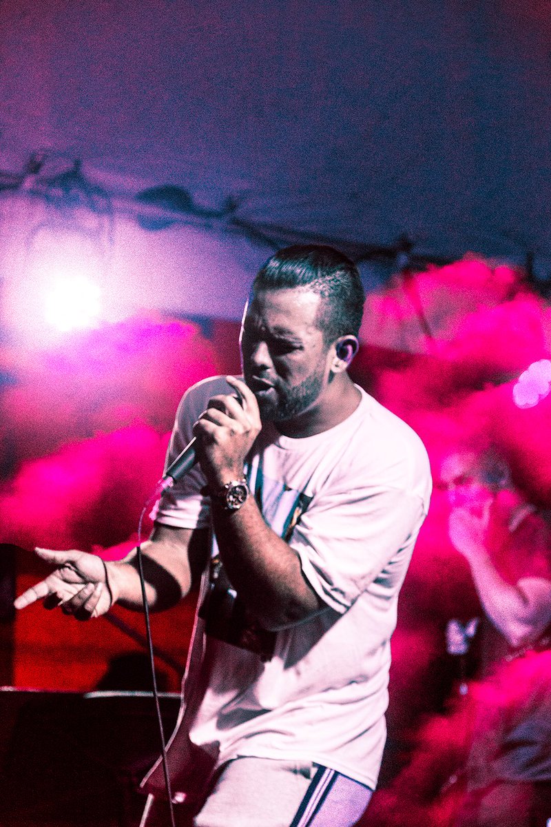 Valeriamartiro's tweet photo. Me motiva demasiado trabajar con un crew que tenga las mismas ganas que yo de llegar a la meta... hoy salió Whiskey mar iguana en Spotify escúchenla 💥🔥 https://t.co/N7czFu24jZ