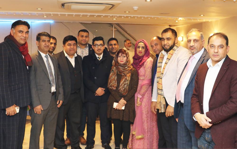 Finance Secretary #ppcuk Kishwer Abbasi with #President #Club Mobeen Chaudhry and other office bearers in a reception in honor of newly elected Executive Council of Pakistan Press Club UK
