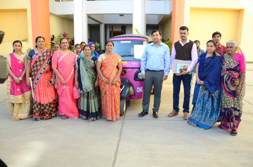 Pink Auto is one of the biggest steps towards women empowerment in the real sense - by giving them a livelihood option. Mahila Samakhya NGO is doing an excellent work in this field. Was very pleased to welcome them to start operations in #GirSomnath
@CMOGuj @pkumarias