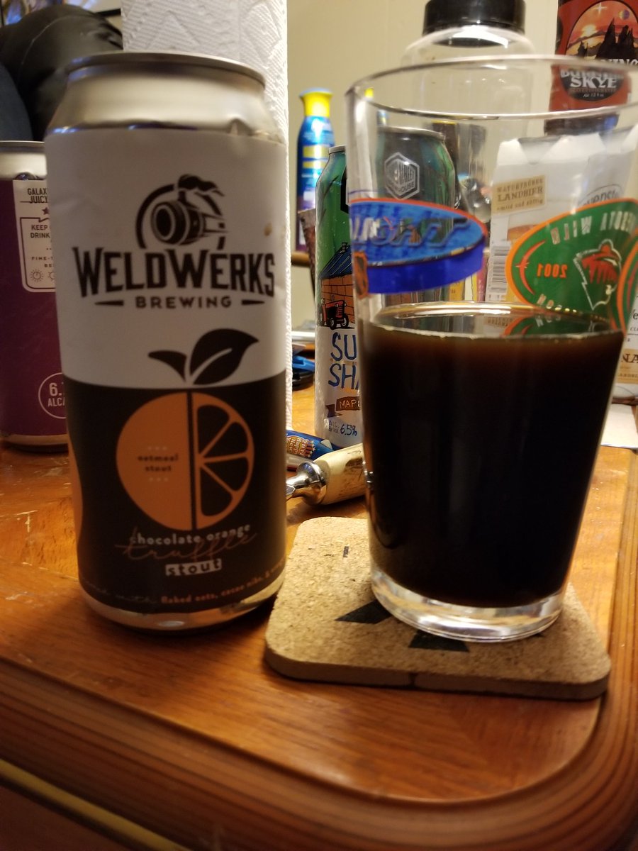 JacktheGuru2's tweet photo. Celebrating an in between the holiday week with @3Flloyds #permanentfuneral and a @WeldWerksBrewCo #DDHGALAXY #ambc with @RobVCoombs @CandGBrew #tastingroom https://t.co/7beRl31Xth