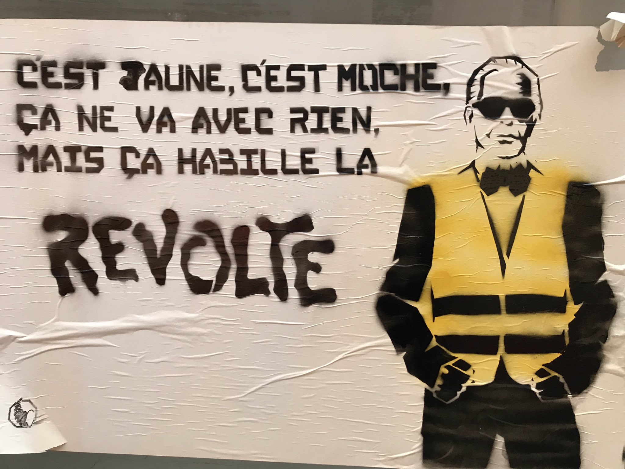 LES LUTTES EN FRANCE vers la restructuration politique (Gilets jaunes) : les débats continués 17 déc.- mars 2019 Dvg79uiW0AE6_ex