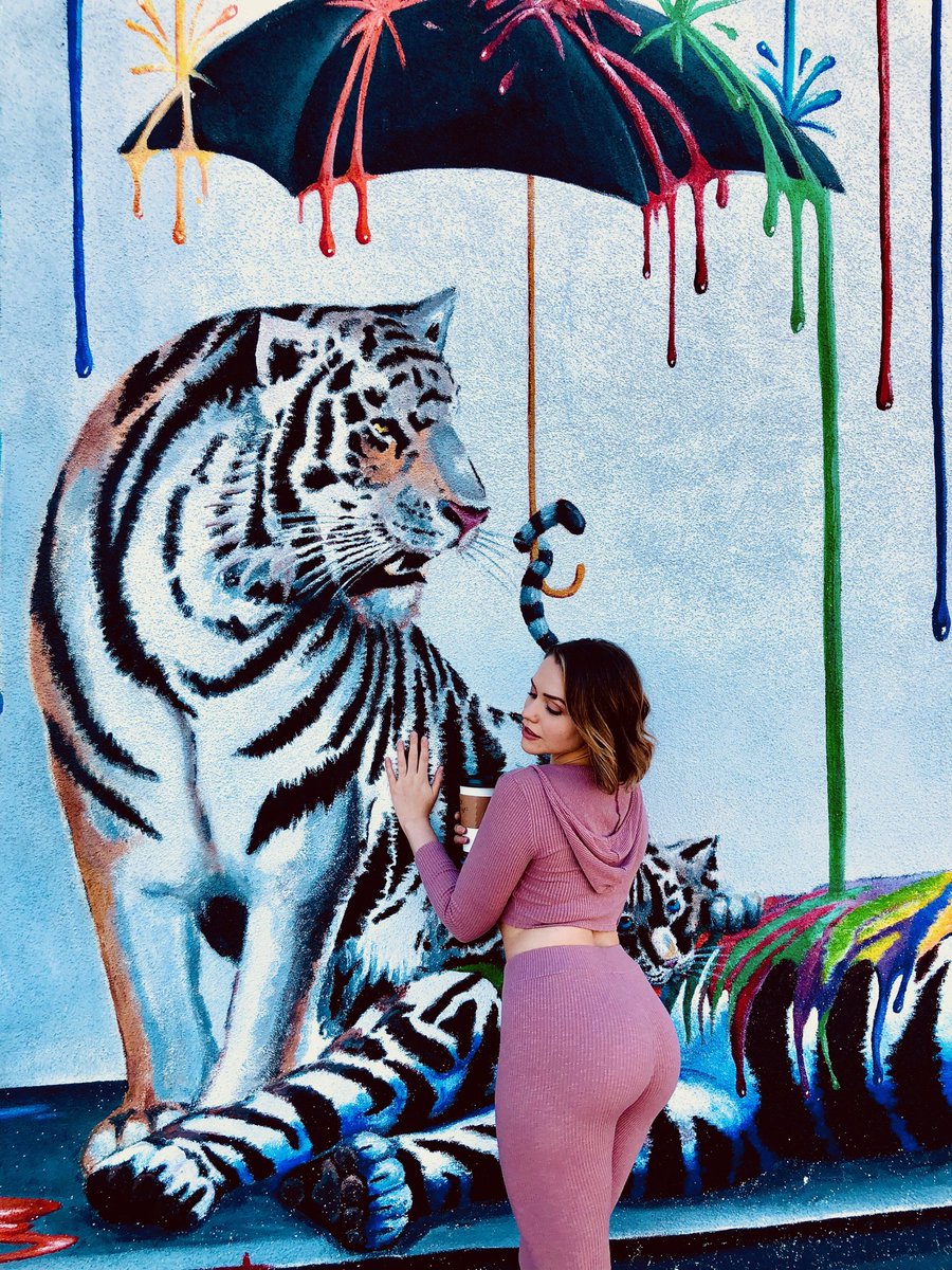 I'm back, did anyone miss me? slide into my dms if you want to start a SL/Plot.

RT to give everyone a little bit of Mia