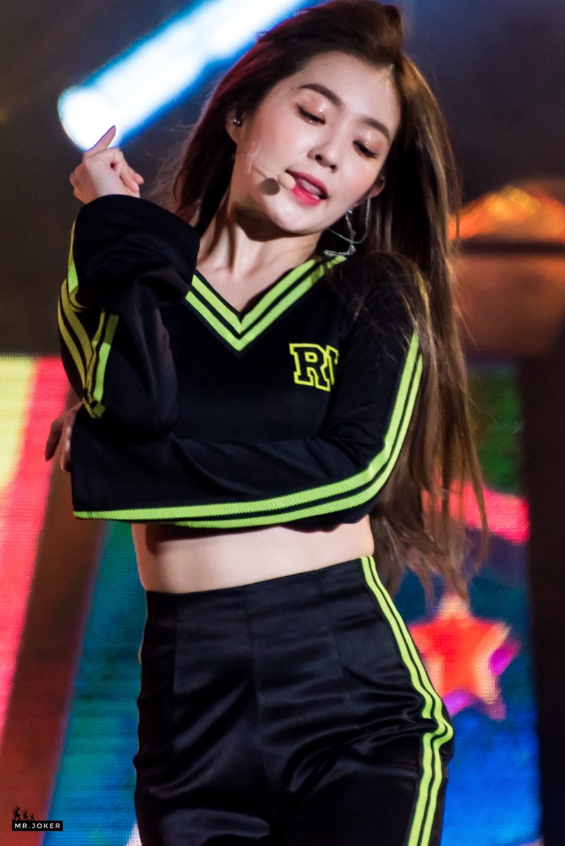 johnker17's tweet photo. 181028 BOF 아이린
#레드벨벳
#RedVelvet
#BOF2018
#아이린 #Irene
@RVsmtown https://t.co/LEUh1AHC1O