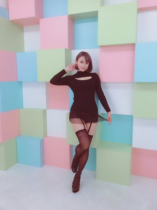 撮影会ありがとうございました❤️ 年末の忙しい時期に一緒に過ごしてもらえてとても嬉しかったです☺️ また来年もたくさん西野翔を愛してやってくださいね❤️❤️❤️ https://t.co/gyb7Nf