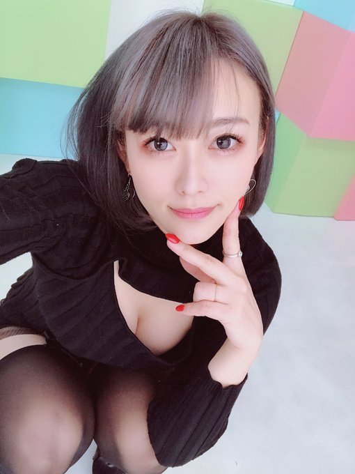 撮影会ありがとうございました❤️ 年末の忙しい時期に一緒に過ごしてもらえてとても嬉しかったです☺️ また来年もたくさん西野翔を愛してやってくださいね❤️❤️❤️ https://t.co/gyb7Nf