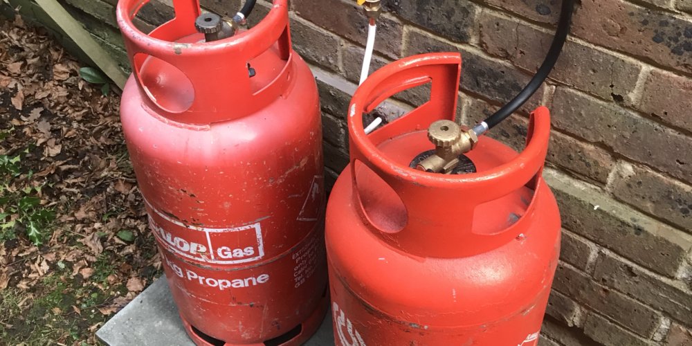 Top Safety Tips for Using Cooking Gas At Home #Brisbanegassuppliers #LPGsafetytips newsbox7.com/top-safety-tip…