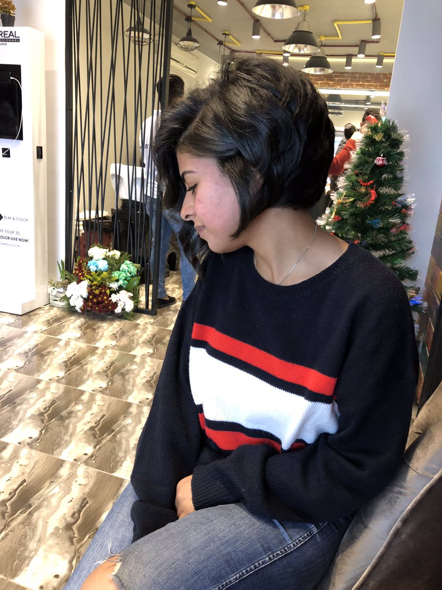 dinnakhaled's tweet photo. 💇🏻‍♀️💇🏻‍♀️ https://t.co/36TXhfs0fK