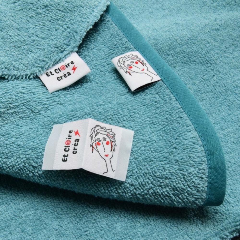 wunderlabel_esp's tweet photo. Etiquetas tejidas de logo con pliegue, diseño en cada cara y  taffeta de Claire Créa
#wunderlabelES #etiquetaspararopa #etiqueta tejida https://t.co/iNPaGgT4Zn