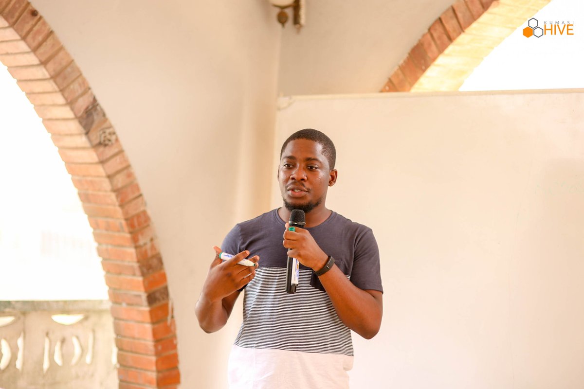 KumasiHive's tweet image. Day 2 at Boot[Woe]Camp at @woelab in Lome, Togo. @KumasiHive kicked the fair started with a presentation by our own @harryakligoh on Bioinstrumentation for Biotech. He spoke at length and the presentation was well received.

#KumasiHive #Woelab #Blolab #Donilab