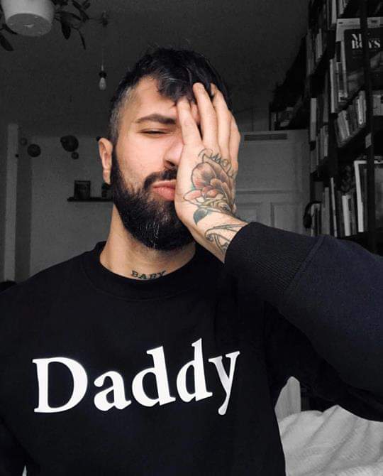 MAYLWear's tweet photo. Daddy @novakkk 🖤
Sweatshirt comes in different colours.
Japanese cotton garment.
Free worldwide shipping.
#maylwear
https://t.co/YvLFAQJ4NP https://t.co/EZdQDRA8iJ