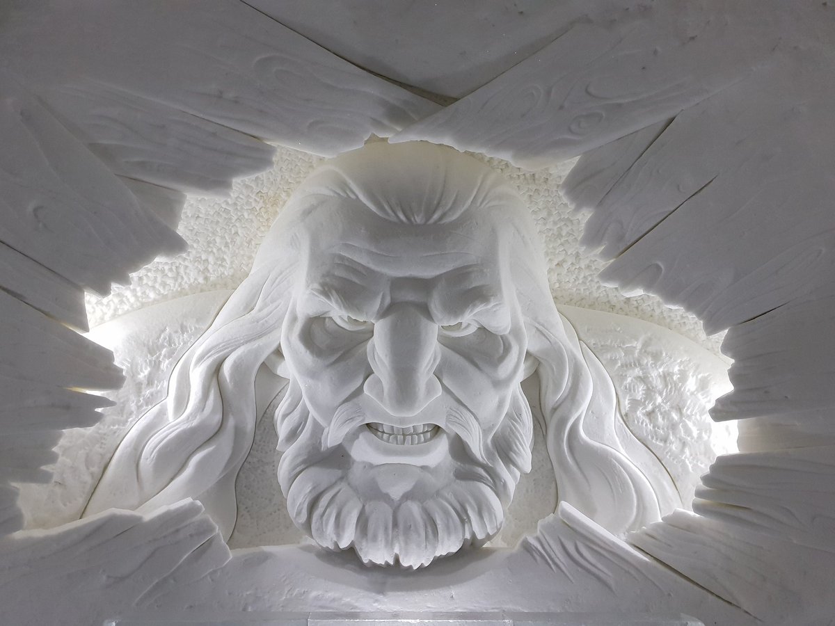 jkuusinen's tweet photo. #Lainio #Snowvillage ja erittäin paljon näkemistä. Oppi: kun teet lumilinnan, tee se isosti. Itselle huomiona, selvitä mikä on #GameOfThrones? https://t.co/XMVVKpdWa5