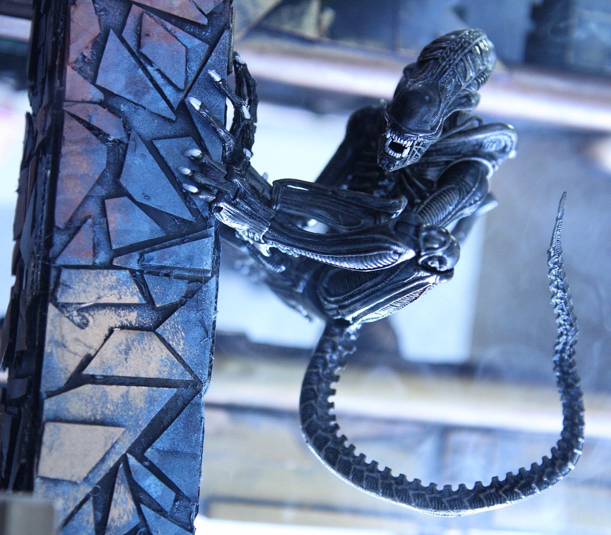 neca ultimate alien blue