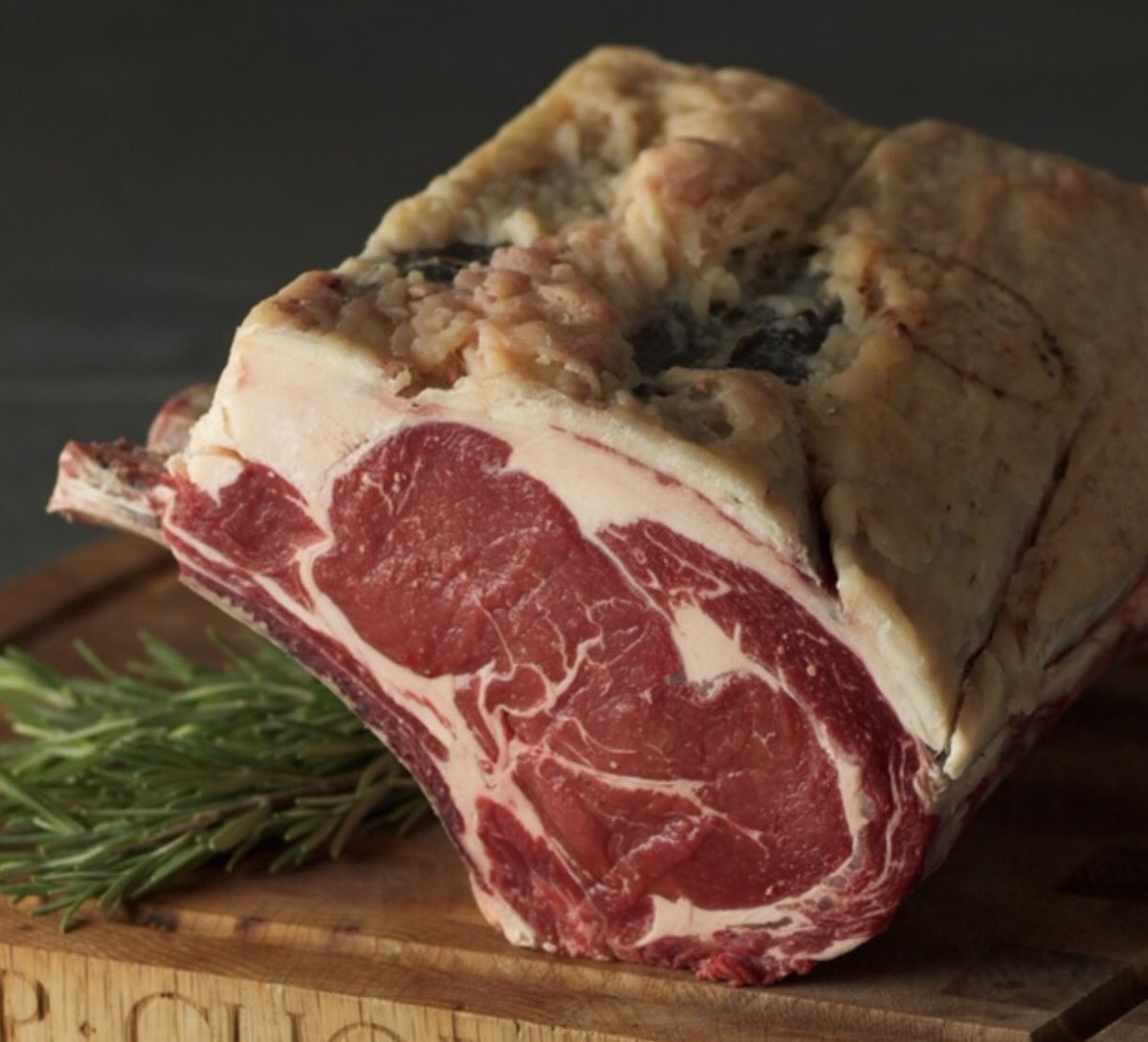 Pat_Whelan's tweet photo. To celebrate New Year with our customers and friends we are having an old fashioned raffle....A Delicious Salt Aged Rack Of Beef by @MeatPeter exclusively available @JWButchers Simply RT to enter and you could be the winner https://t.co/WSF4Rp9c6h