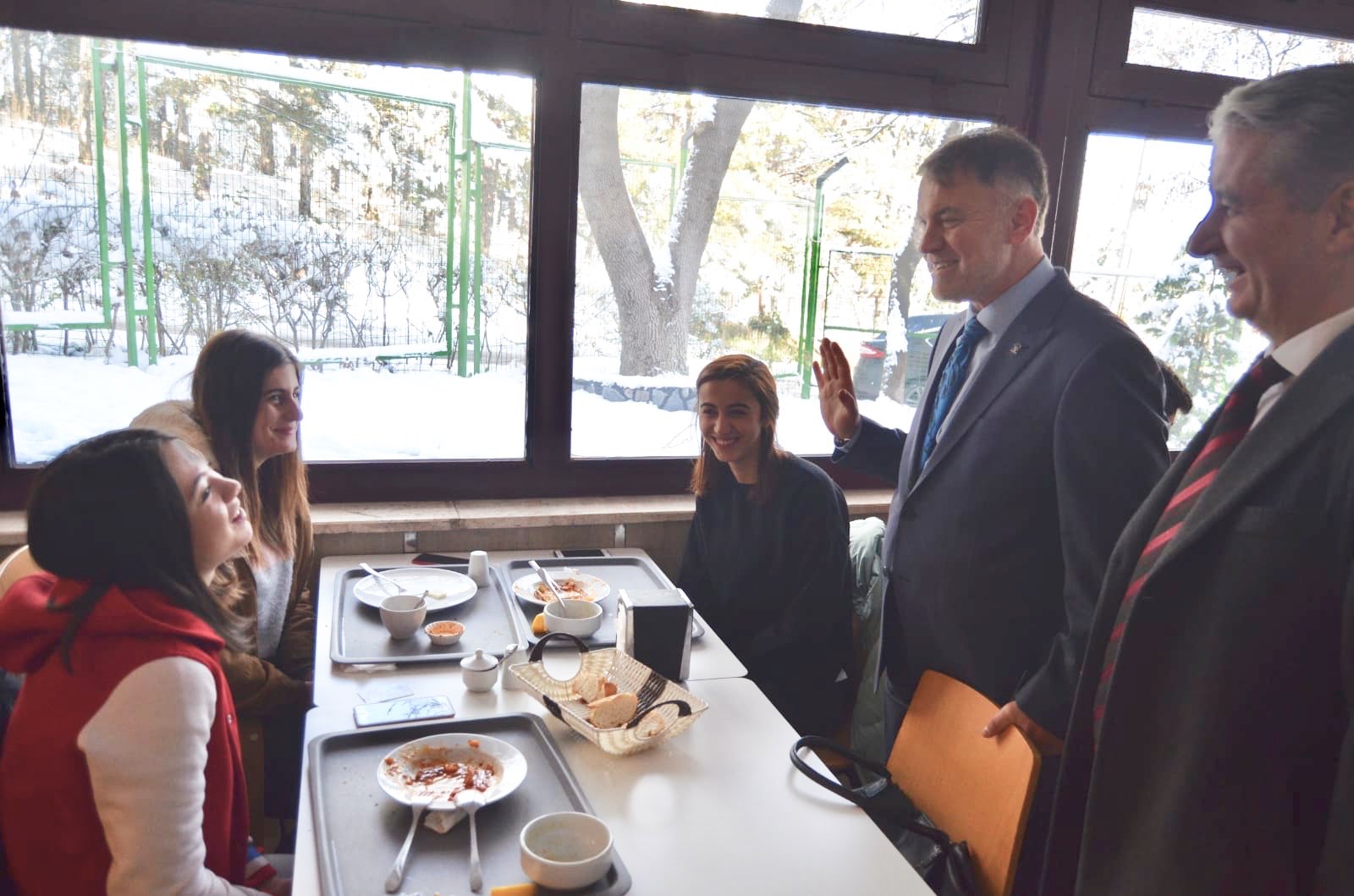 ahmet sami kutlu on twitter guzelyurt ogrenci koyu nu ziyaret ederek gelecegimizin teminati genclerimiz ile bir araya gelip samimi sohbetlerde bulunduk genclerimize tesekkur ederim kutahyakutlugelecek https t co kkjrbmapzm twitter