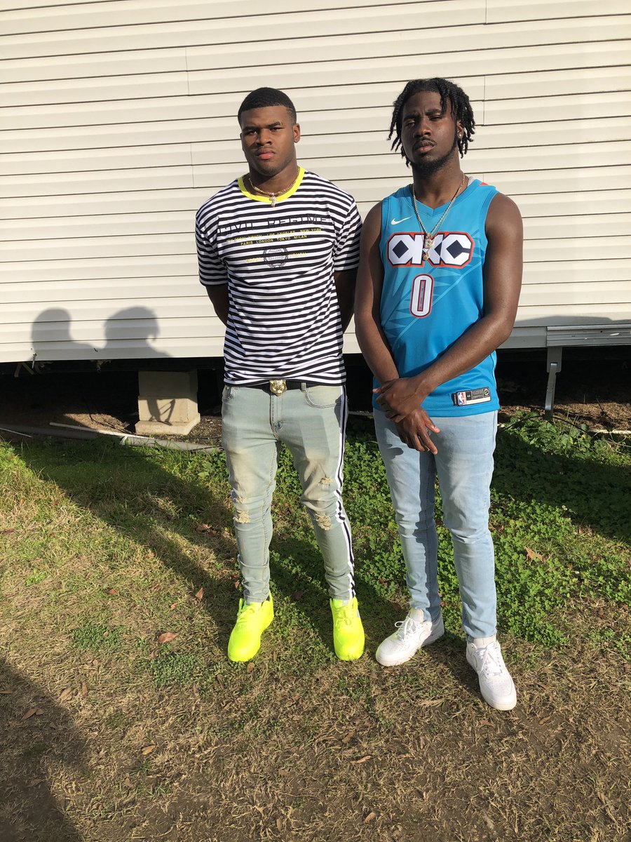 why_not_bun's tweet photo. Happy G-day to my lil bro I love you so much son enjoy yourself today live it up and be blessed your able to see another❤️@DevontaleeLee https://t.co/yE6jcNqbW7