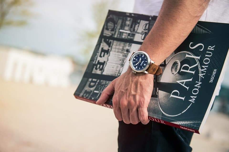 Timberland_Ind's tweet photo. What are your New Years plan? We are heading to Paris with Driscoll.

#NewYears #TimberlandWatches #TimberlandIndia https://t.co/QuvOtNw765
