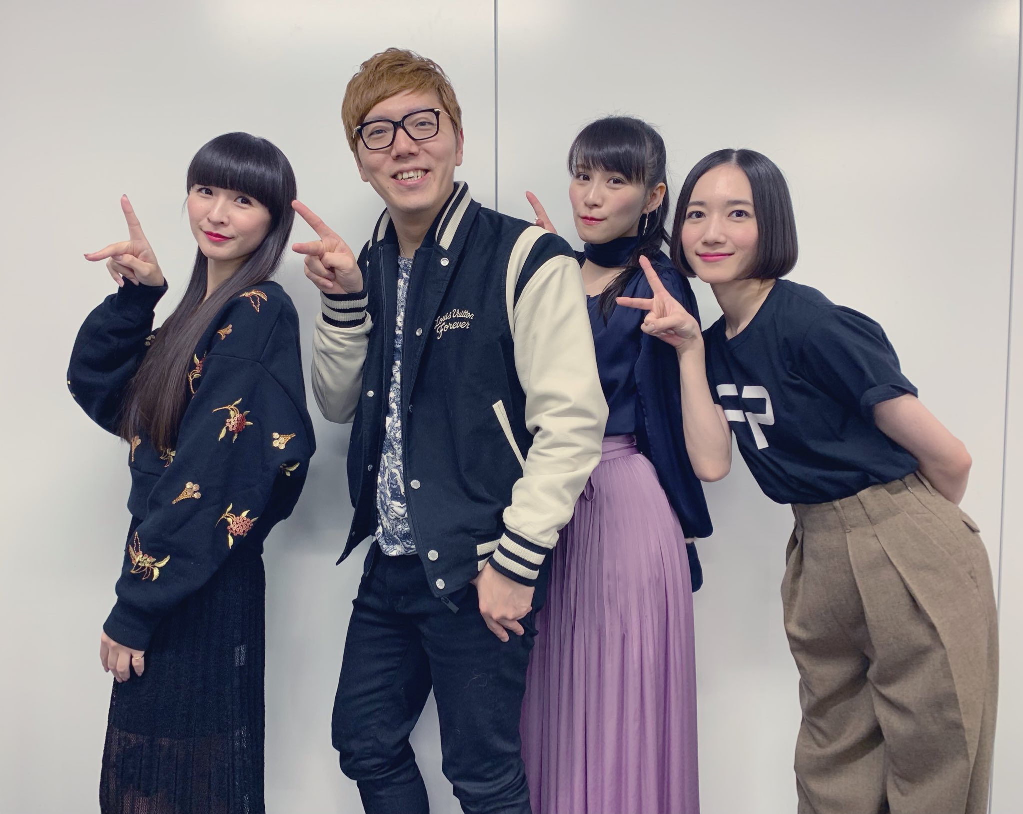 Hikakin ヒカキン Youtuber 本日はperfumeさんのツアー Future Pop を横浜アリーナで見させていただきました ステージや演出が凄すぎて夢見てるみたいでした Perfume Futurepop Hikakin ヒカキン Youtuber 本日はperfumeさんのツアー Future Pop を横浜アリーナで見させていただきました ステージや演出が凄すぎて夢見てるみたいでした Perfume Futurepop