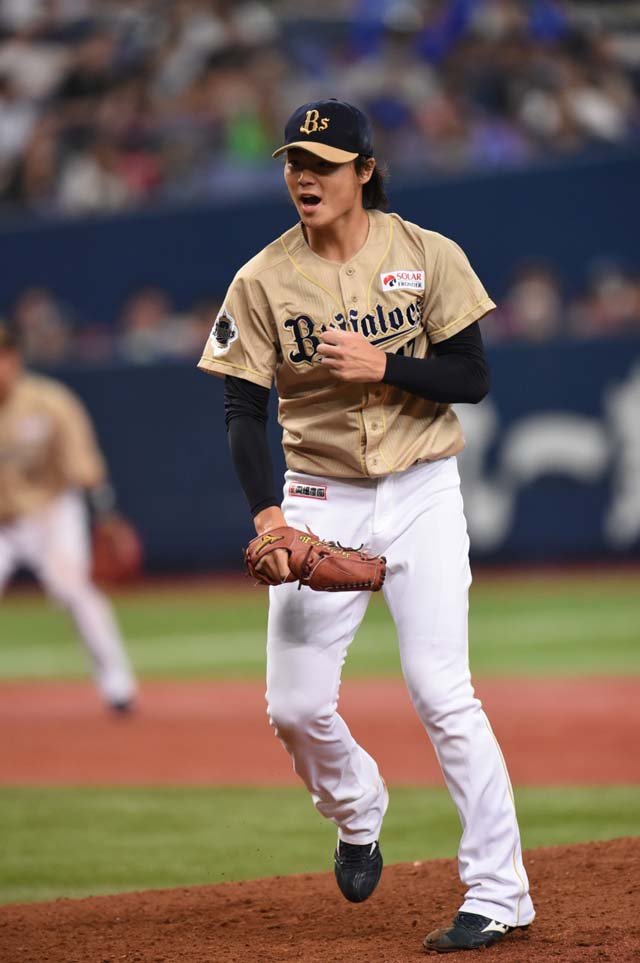 オリックス 2015 第4のユニフォーム「Spirits GOLD」 #山崎福也 #ORIX
