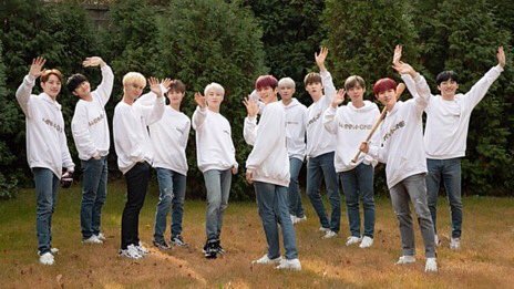 linlinlamlam's tweet photo. Wanna One à mặc dù thời gian bên cạnh các anh chỉ còn được tính bằng từng ngày từng giờ từng phút thậm chí là từng giây thì Wannable chúng em vẫn luôn ở đây vẫn luôn bên cạnh dõi theo từng bước đi luôn luôn ủng hộ các anh..saranghaeyo
"#워너원_영원하자_사랑해" https://t.co/wyH7nqt3VW