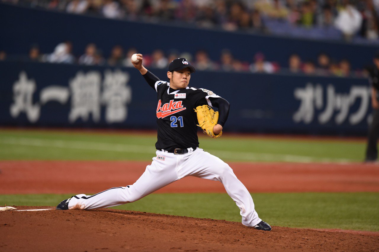 近鉄復刻ユニフォーム 2015年近鉄復刻ビジターユニフォームで 佐野皓大選手の新背番号