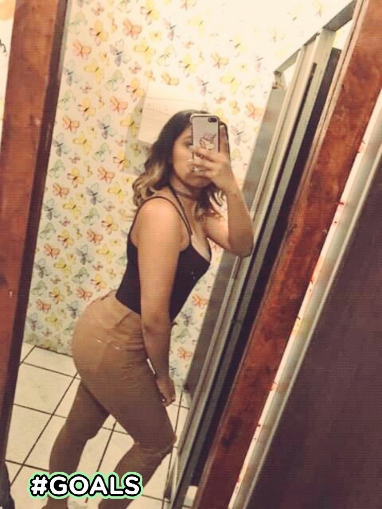 KeylishBarret13's tweet photo. Hoy toca trabajo, buenos días para todos y recuerden que esta activo la venta de Nudes al privado https://t.co/uFdlxFF32A