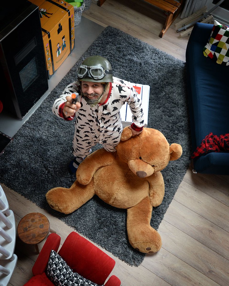 LCF_Chaussettes's tweet image. Alors ? Satisfait de vos cadeaux ? En tout cas @enak_gavaggio a l'air heureux lui 😉🇫🇷 #LaChaussetteDeFrance #MadeInFrance