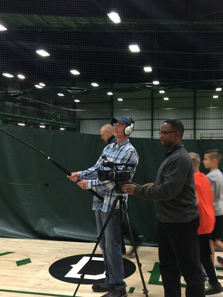 markthetexan1's tweet photo. Had a great night helping film training videos for the Sports Stable in Superior! #sportsstable #videography #videoshoot #videofun #readytoedit #edits #edit #editing #superior #superiorcolorado https://t.co/d2MzY3ctNC
