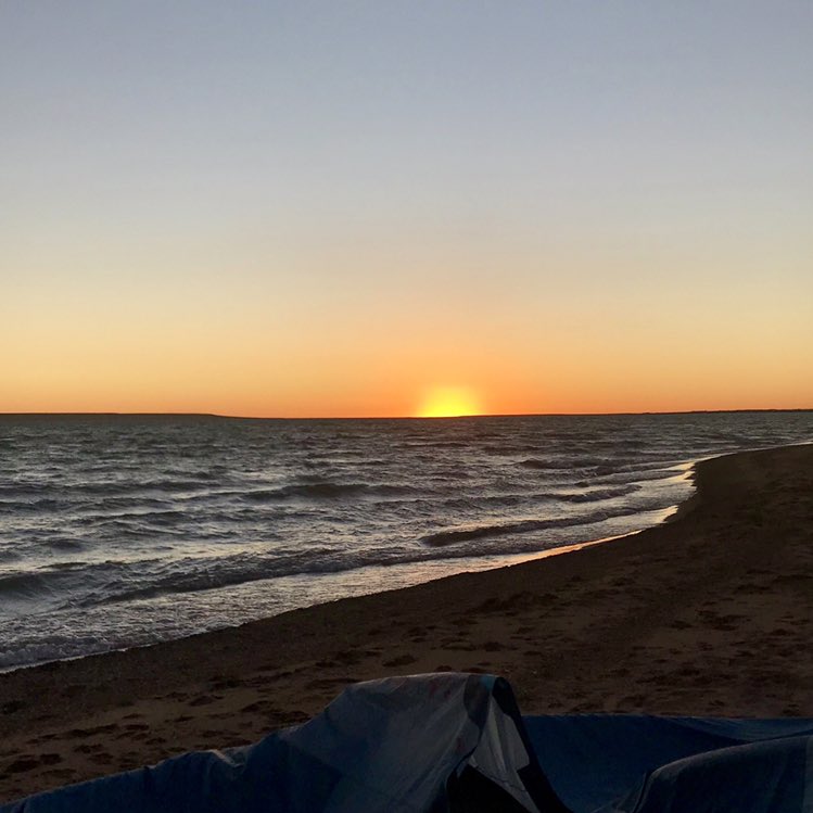 basstiann3's tweet photo. #kitesurf #sunset #choconmedio https://t.co/VpnlGII6aM