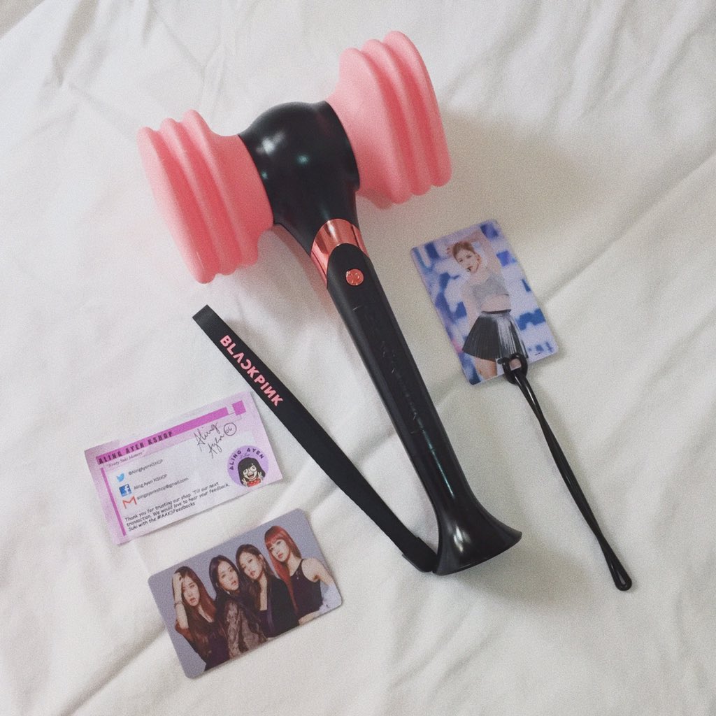 hennessyfrani's tweet photo. Thank you @AlingAyenKSHOP π I finally received my first girl group lightstick which is this Pyongbong~! Definitely also loved the freebies that came with it οΏ½οΏ½π Iβm now ready for #InYourAreaManila! #AAKSFeedbacks https://t.co/qNJ0tbAmgN