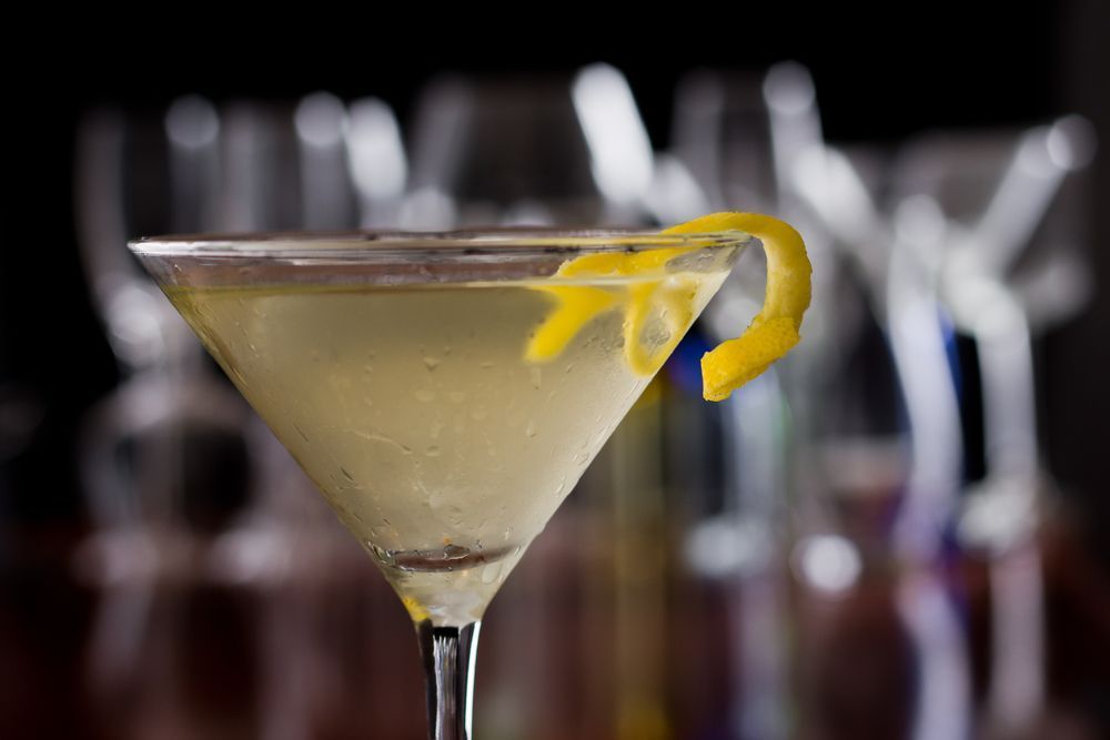 ChasteGin's tweet photo. Try a wonderful Vesper cocktail! 🍸

50 ml chaste
2 muddled fresh pears
top with tonic or lemonade to taste

The perfect drink for a weekend

https://t.co/GoBFVsPH1E https://t.co/I6teg4SwFP
