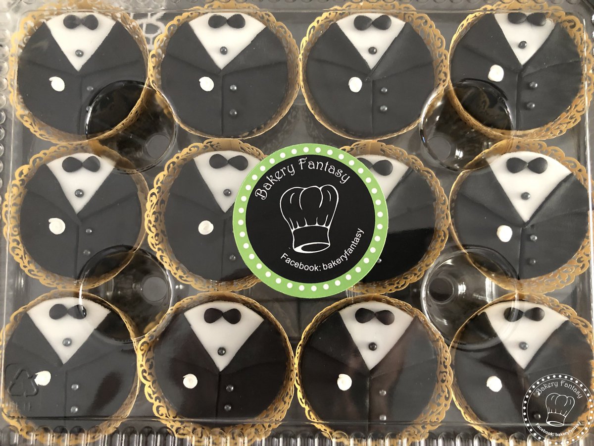bakery_fantasy's tweet photo. Terminando una de las últimas de las #bodas2018.

💌info@bakeryfantasy.com 
☎️(506) 8363-26-69
💻 Bakery Fantasy

#babyshower #bodas2019 #costarica #costaricawedding #bakeryfantasy #weddingcake #wedding #boda #sweettable #mesaDulce #desserts https://t.co/kOuyx1gWVX