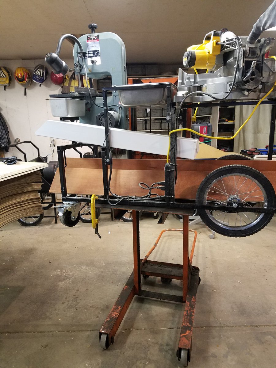 NeatExperience7's tweet photo. Trainer maintenance underway. Time to improve the design flaws. https://t.co/UFTtGnLJqn