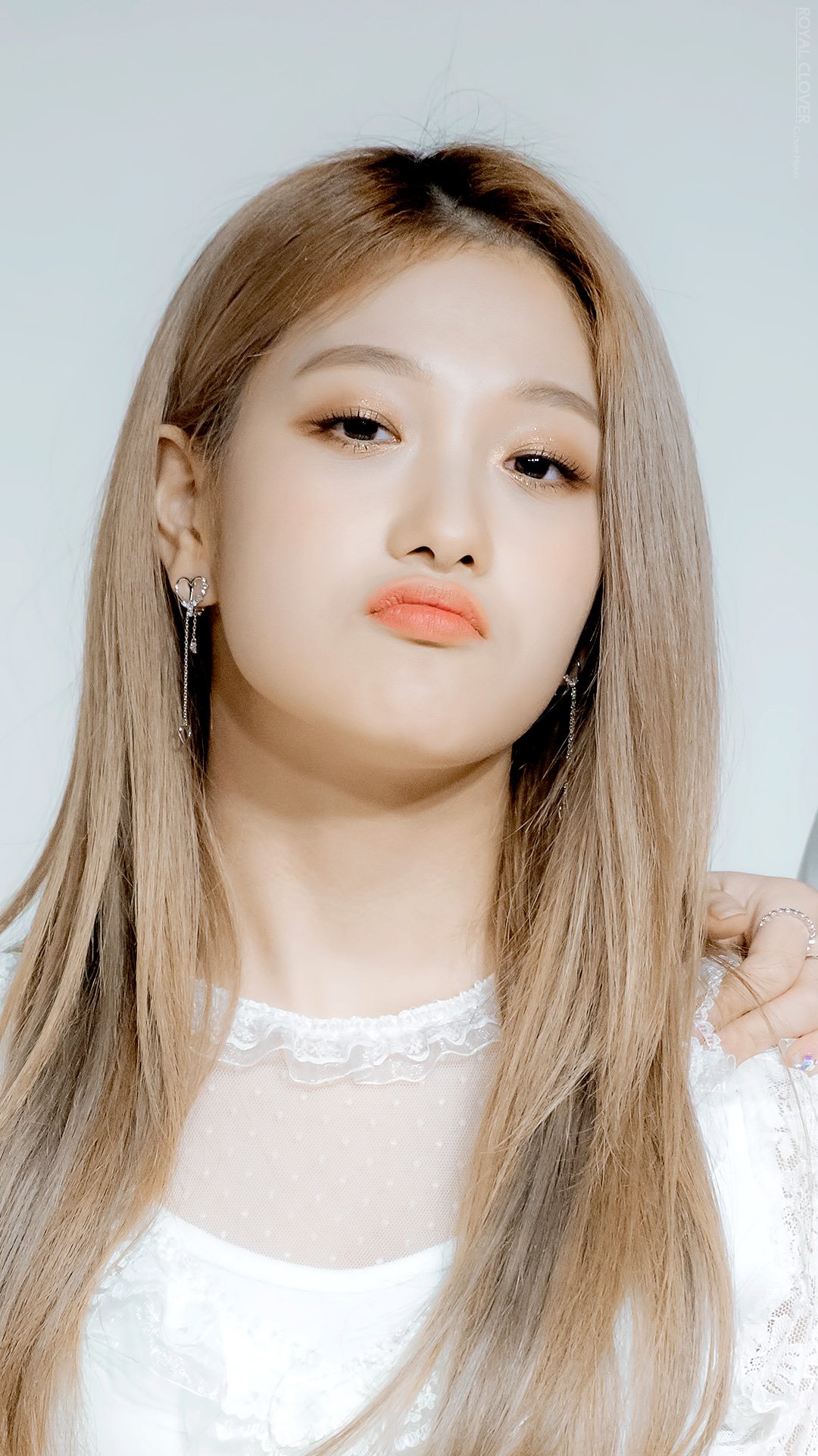 DvgvT1gV4AMo8ow.jpg:large