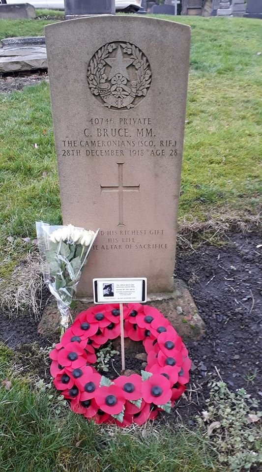 BugleBoy1418's tweet photo. @ProjectBugle  - remembers Pte. Clifford BRUCE MM who died 100 years ago today from wounds received in battle. He was awarded the Military Medal for exceptional bravery in rescuing his officer in a fierce exchange with the enemy. Born in #Batley  lived in Carr St. #Birstall https://t.co/Txam3dZp9C