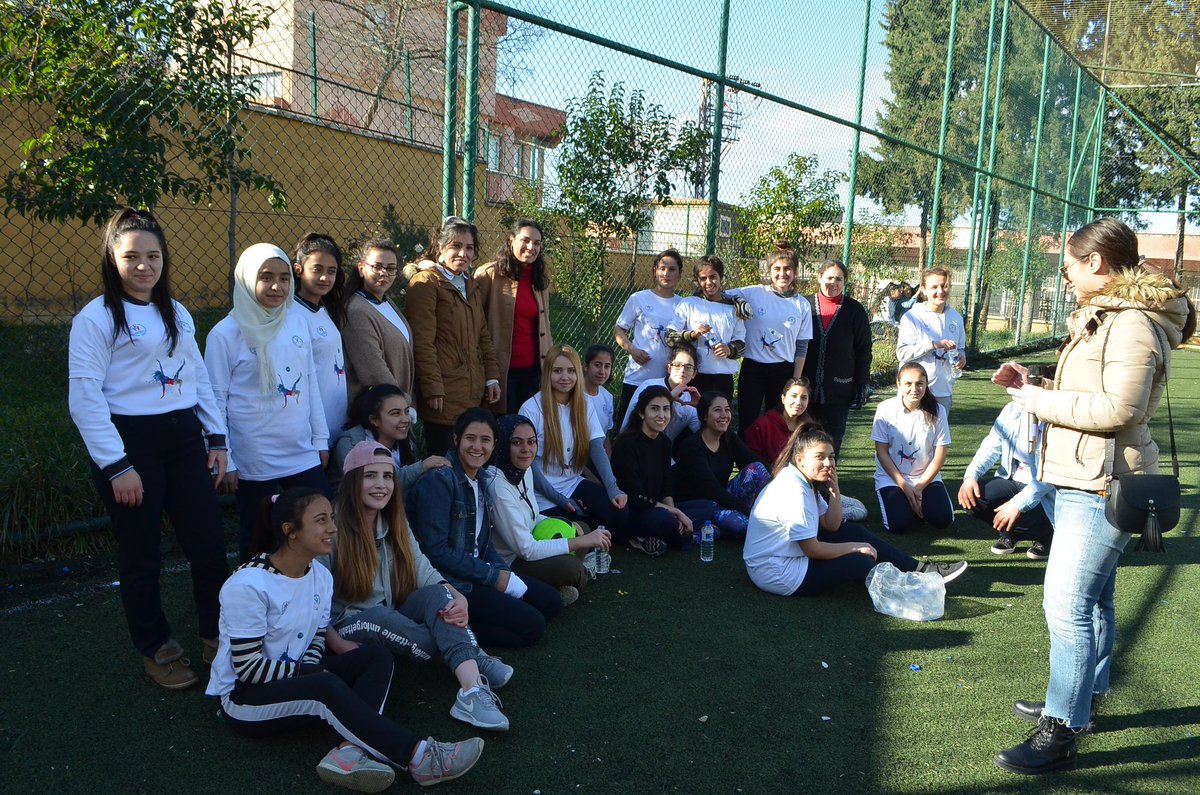 Ayvaz Burckan C.P.A.L (@haydikizlarspor) on Twitter photo ''HAYDİ KIZLAR SPORA''
Proje kapsamında Halı saha turnuvası 1.si olan kız öğrencilerimiz ile okulmuz bayan öğretmenlerimiz gösteri maçı yaptılar. Hem maç öncesi hem maç sonrası çok eğlendik.Teşekkürler
<a href="/gencliksporbak/">Gençlik ve Spor Bakanlığı 🇹🇷</a>
@GSBgenclikproje
<a href="/kasapoglu/">Dr. Mehmet Kasapoğlu</a>
<a href="/mbulut06/">Mehmet BULUT</a> ''HAYDİ KIZLAR SPORA''
Proje kapsamında Halı saha turnuvası 1.si olan kız öğrencilerimiz ile okulmuz bayan öğretmenlerimiz gösteri maçı yaptılar. Hem maç öncesi hem maç sonrası çok eğlendik.Teşekkürler
<a href="/gencliksporbak/">Gençlik ve Spor Bakanlığı 🇹🇷</a>
@GSBgenclikproje
<a href="/kasapoglu/">Dr. Mehmet Kasapoğlu</a>
<a href="/mbulut06/">Mehmet BULUT</a>