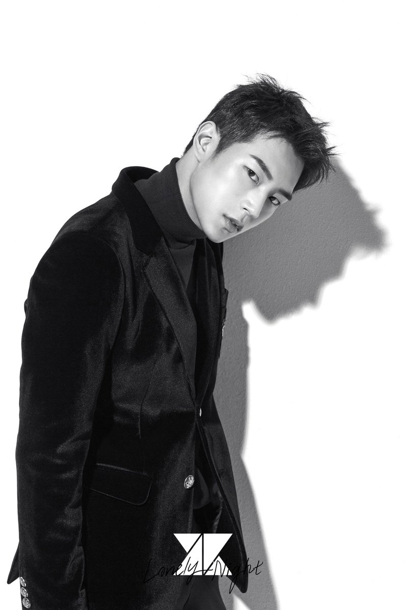 KNKOfficial220's tweet photo. 크나큰 3RD SINGLE ALBUM - LONELY NIGHT Photo Teaser#3 PARKSEOHAM
#크나큰 #KNK #3RD_SINGLE_ALBUM #LONELY_NIGHT
#박서함 #PARKSEOHAM https://t.co/IyRROUv2OG