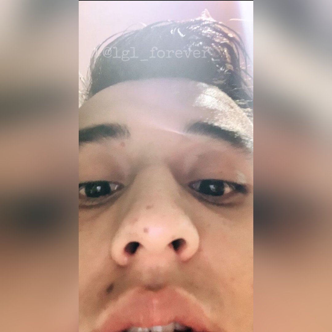 lgl_forever_'s tweet photo. Hola👀.
@lapizito123 amo tu miradita toda tierna 🤤 https://t.co/0bduemhBd4