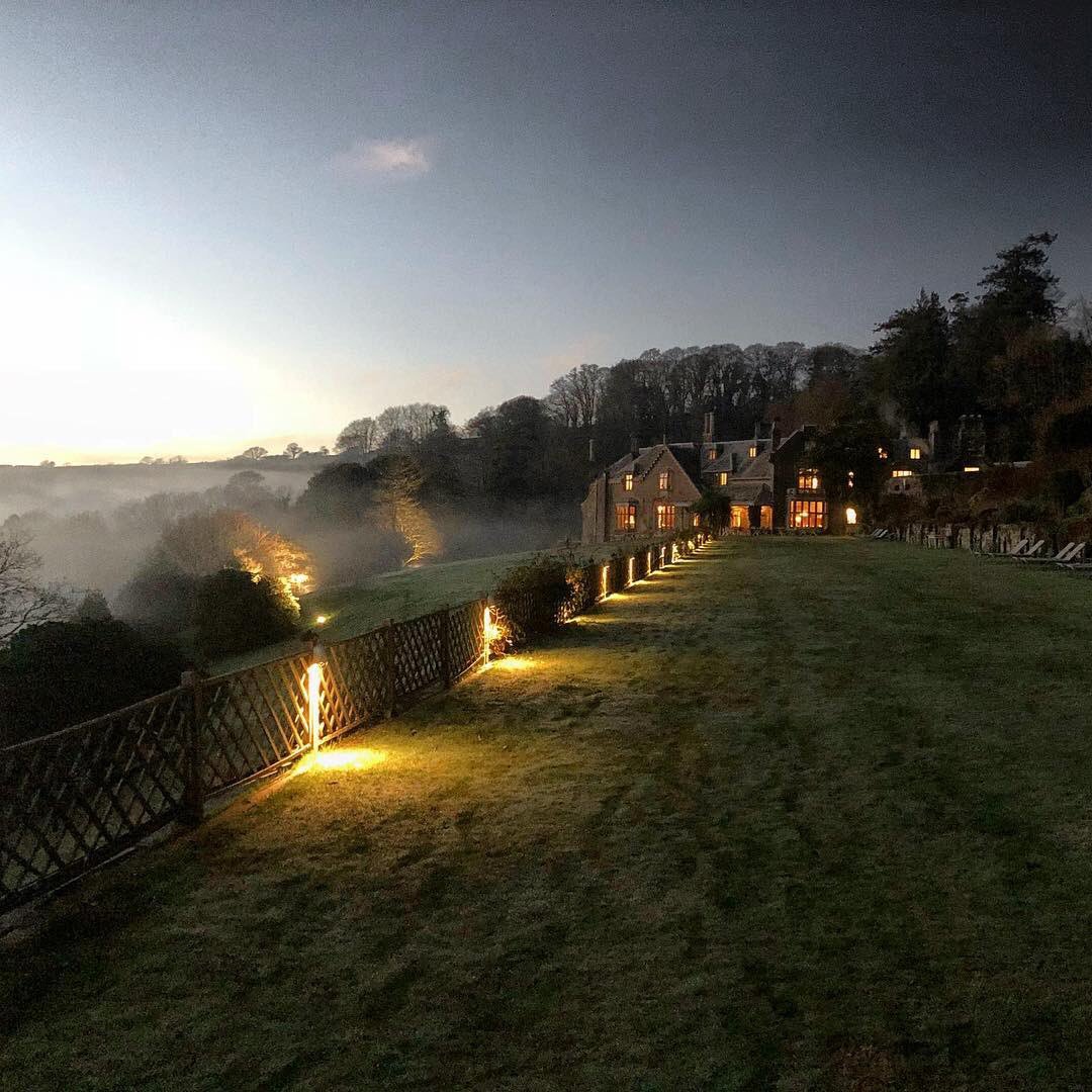 Hotel Endsleigh tweet media