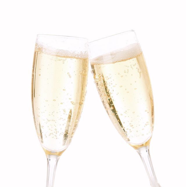 ShopRevClothing's tweet photo. Cheers to the long weekend! .
.
.
.
.
.
.
.
#champagne #Newyears #fashion #fashionblogger #style #instyle #fashiondaily #stylegram #styleinspiration #stylegoals #fashiongoals #fashionblog #fashioninspo #outfitidea #ootd #shopping #boutique #revstyle https://t.co/ZjakOQ8CMC https://t.co/rtnPgZdSco