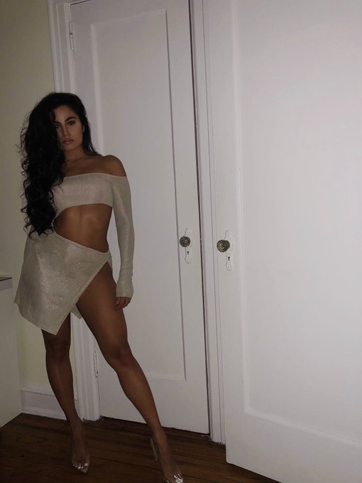 Meow 🐱 https://t.co/nLN4tFSQSu