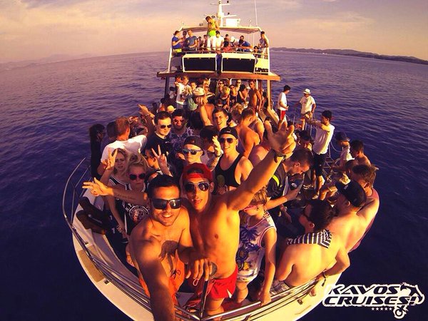 Kavos Booze Cruise 2018!
Rave in The Cave!
Only 35 Euro!
More info &amp; Bookings
boatpartytickets.com/boat-parties/k…