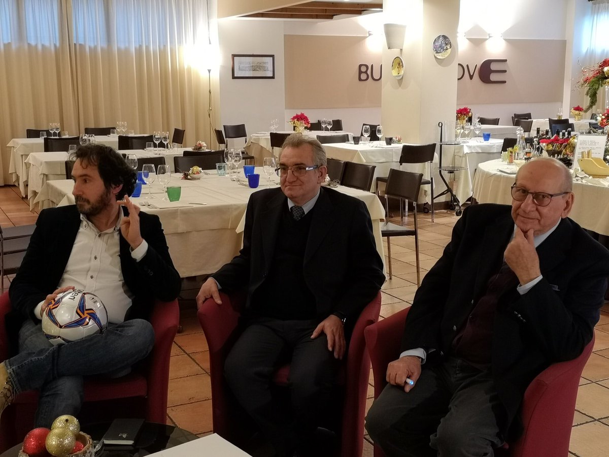 mimar2000's tweet photo. Calcio di notte il rischio di gravi infortuni aumenta in maniera https://t.co/Vt5YT3NdQZ prof Auro #Caraffa a #Pallonate su @Umbria24 https://t.co/Lb5JbiwGVl @ga_raf @monicascapin77 @michibaio @BarchiesiCinzia @andriceccagnoli @micastrichini https://t.co/tTOh211jv6