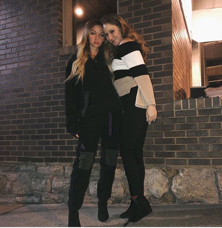 I’m so happy to see such amazing friendship goals right here! I’m so thankful that I have someone like Erika in my life who always makes me smile every single day 😊 she just has that bright energy about her! ily❤️ <a href="/erikacostell/">Erika Costell</a> <a href="/rehajeanette/">Rachel Jeanette</a>