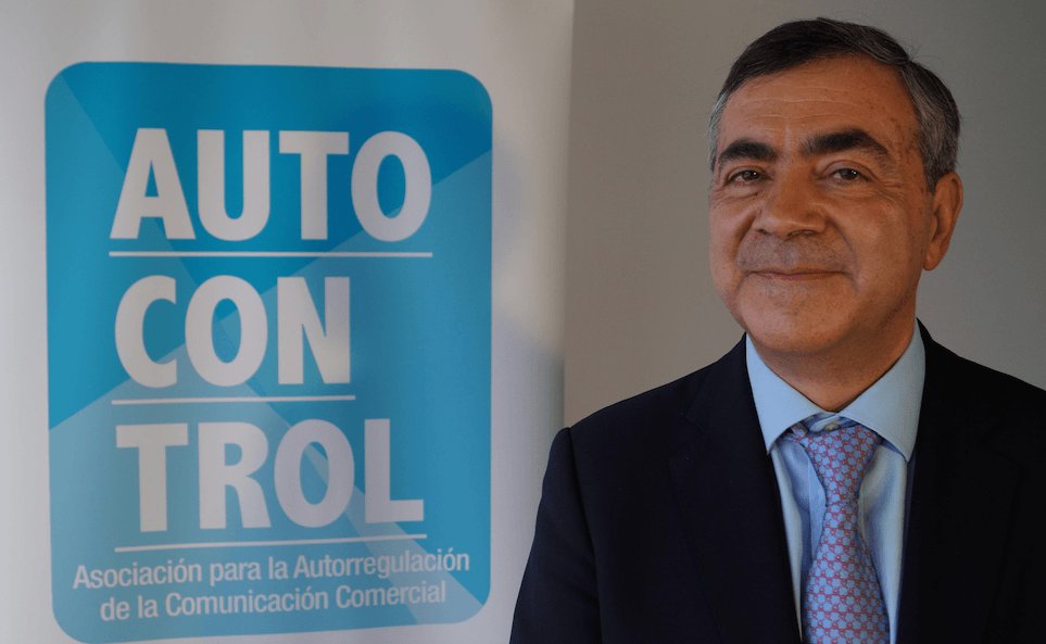 CAA_Anunciantes's tweet photo. «Al promover la #PublicidadResponsable se contribuye a fomentar la confianza del consumidor en las marcas, lo que a su vez aumenta la lealtad, incrementa ventas y fortalece la participación en el mercado»→ afirmó Gómez Castallo de @ICASglobal 🗣️ @conar_cl https://t.co/T1oNSY1Wa6 https://t.co/nshyr0jVTc