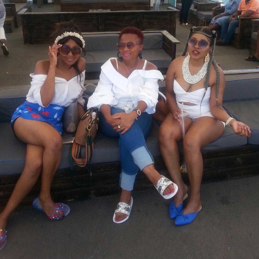 LmModise's tweet image. 