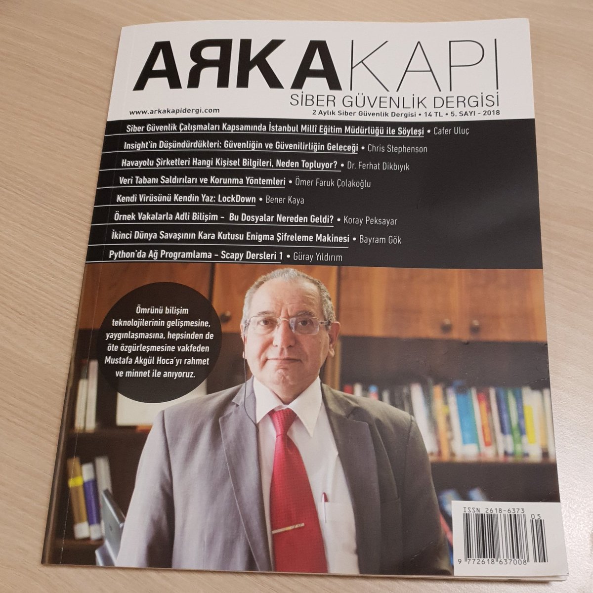 Nihayet bugün adrese ulaştı ve hafta sonu tatiline yetişti. Bu sayıda değerli hocam Dr. <a href="/FerhatDikbiyik/">ƒεґℌα+ Dİкßı⑂ıк</a> "Havayolu Şirketleri Hangi Kişisel Bilgileri, Neden Topluyor?" makalesiyle yer almış.Özellikle öğrenci kardeşlerime tavsiye ediyorum okuyun, faydalanın. <a href="/arkakapidergi/">Arka Kapı Dergi</a>
