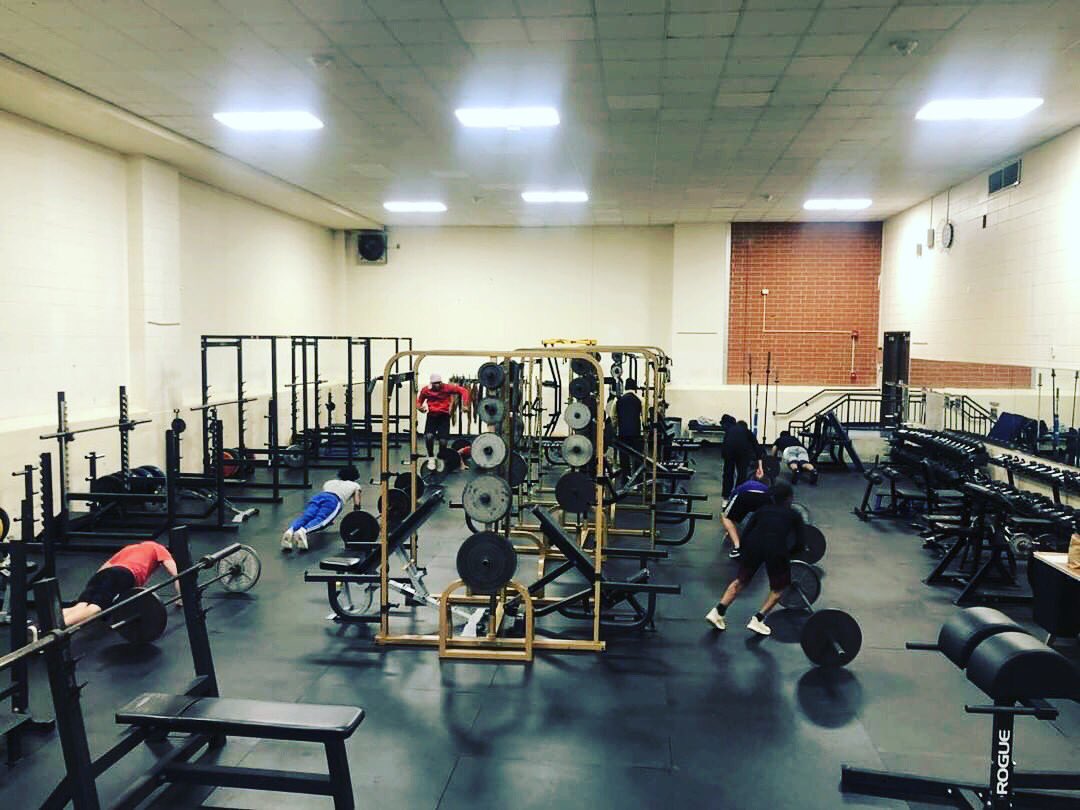 SabresFB's tweet photo. #workingwhileyousleep #sabrepride https://t.co/PJjq0iniqZ