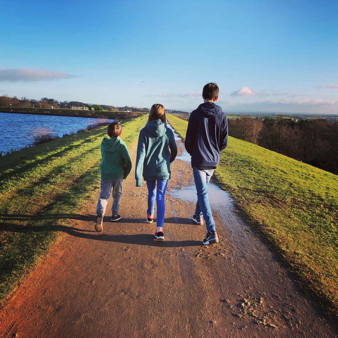 LinzRunsGlasgow's tweet photo. #milngaviereservoir #sunnydecember #beautifulworld https://t.co/lG4HFHlEPB